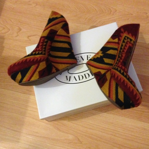 ❌BUNDLED❌Steve Madden wedges😍😍 - Picture 3 of 4