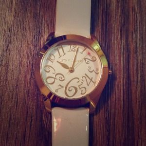 Betsy Johnson Midsize Watch