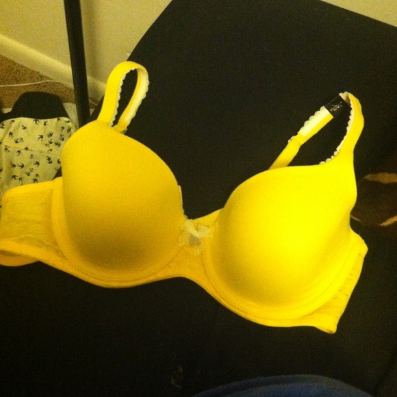 Vs bra 36c bundle phone piece