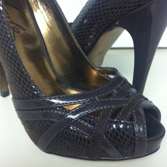 Charles David Brown Snakeskin Peeptoe Pumps - Picture 3 of 4