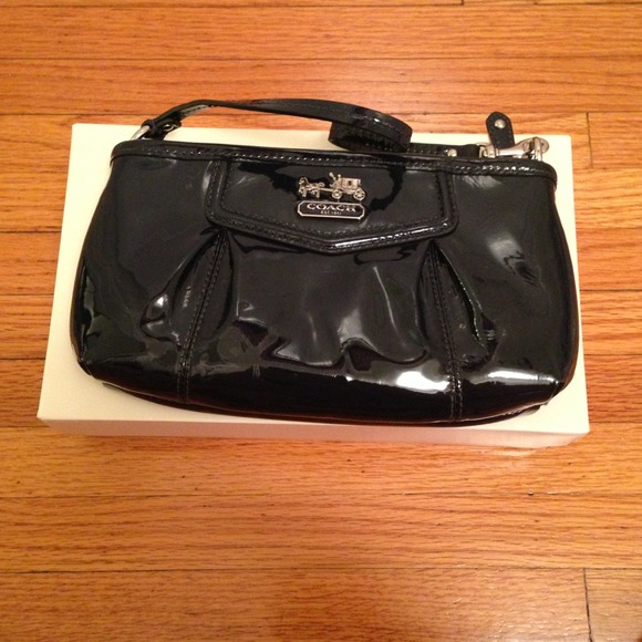 Navy Coach clutch