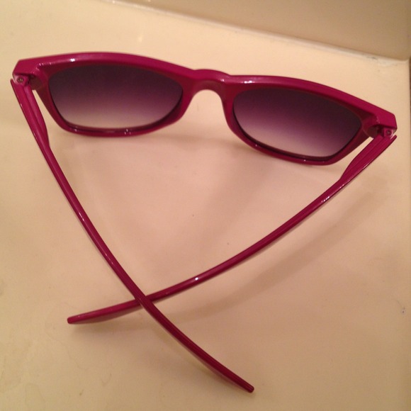 2 glasses!! - Picture 2 of 4