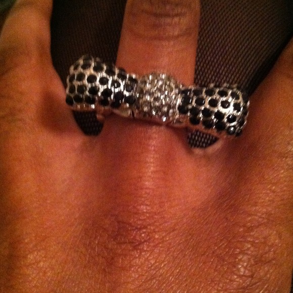 Bow Ring