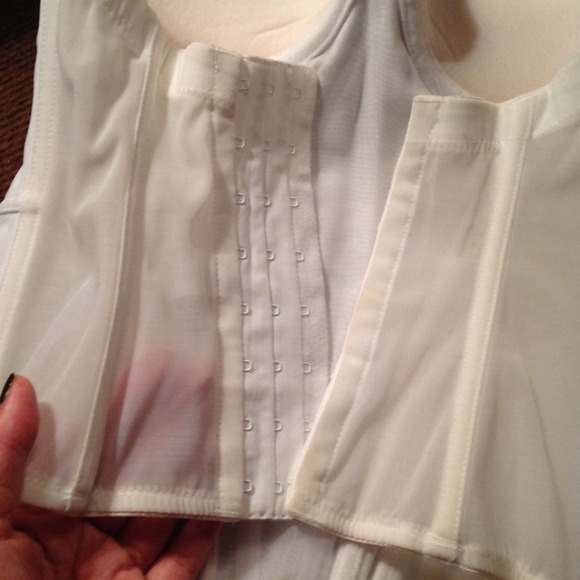 ❌SOLD❌Corset - Picture 3 of 4
