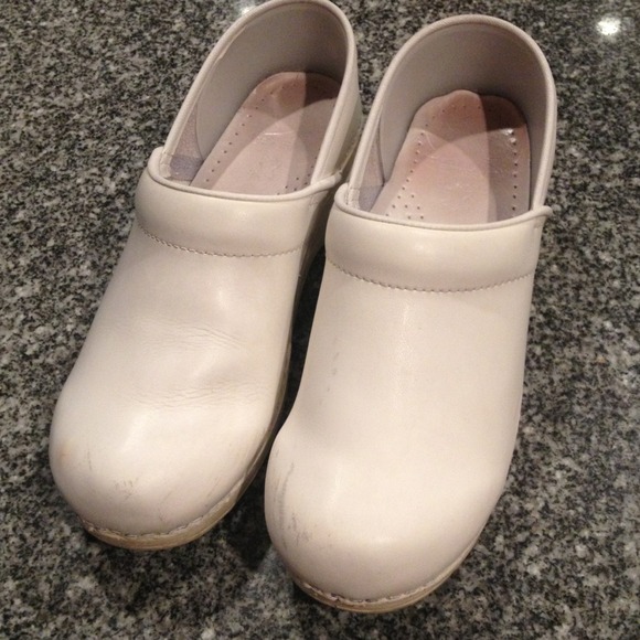 Danskos clogs size 39/8.5-9