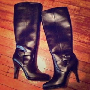 Boots. High heeled. 9 1/2 (M) Worthington / JCP