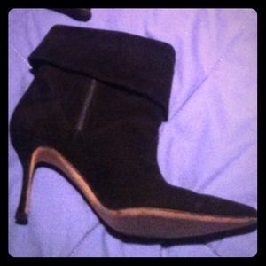 Manolo Blahnik Black Ankle Suede Boots.