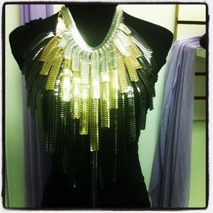 VOLUPTUOUS STATEMENT NECKLACE set