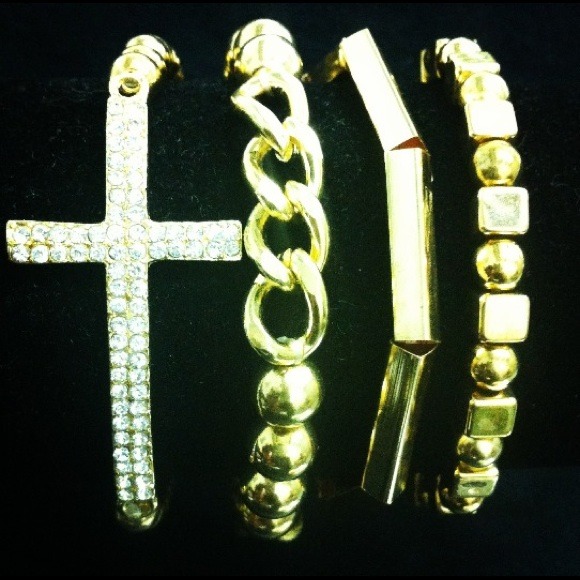 4pc Gold cross bracelet set - Picture 1 of 1
