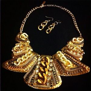 GODDESS necklace/earring set