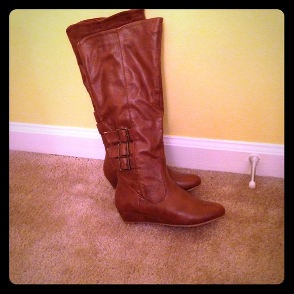 Brand new!! Knee-high boots