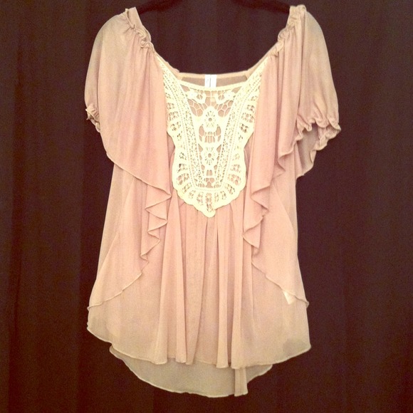 🚫SOLD IN A BUNDLE🚫Super cute tan sheer