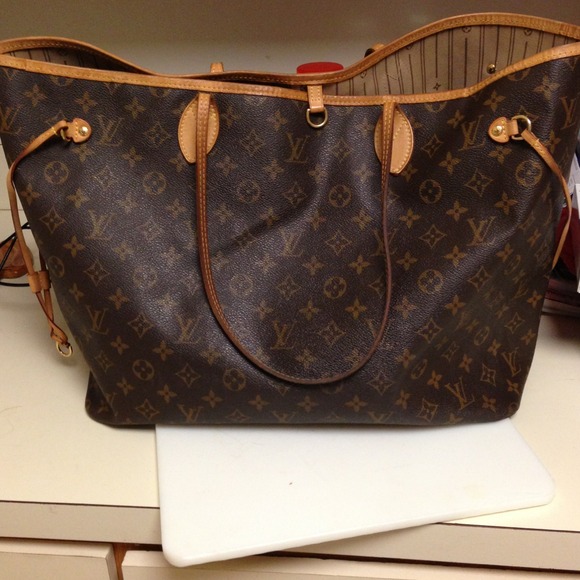 Sold Louis Vuitton neverful