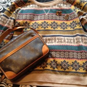 🚫Sold🚫Tribal Holiday Sweater