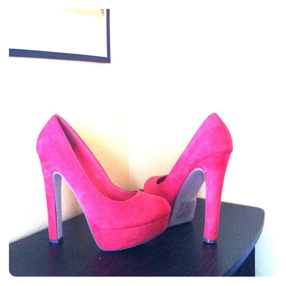 Coral heels