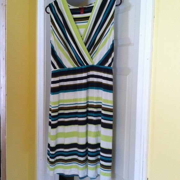 SOLD Sleeveless Jersey dress - Picture 1 of 4