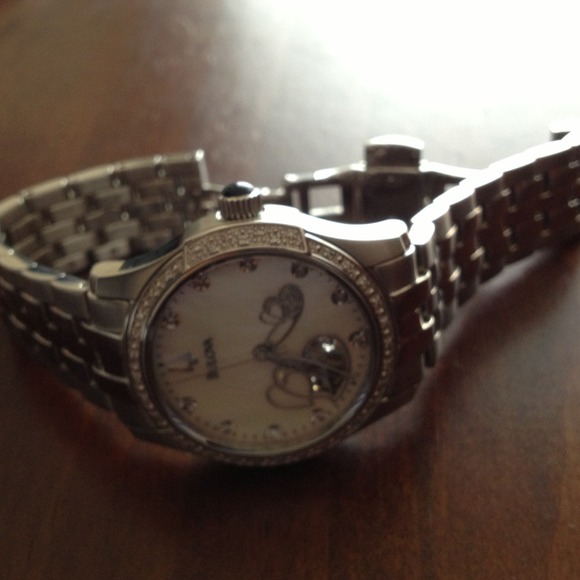 Just reduced ..pretty new watch ...