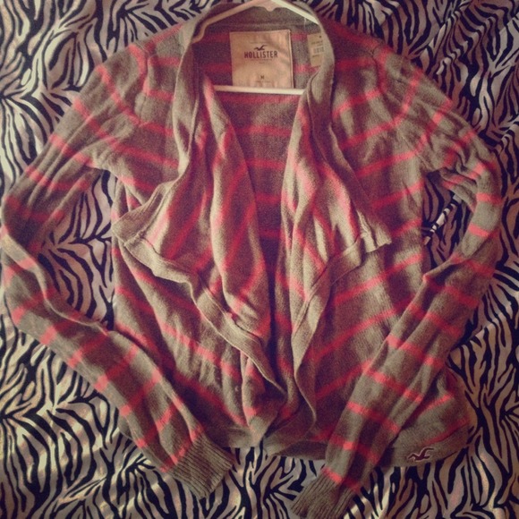 Grey and pink hollister cardigan