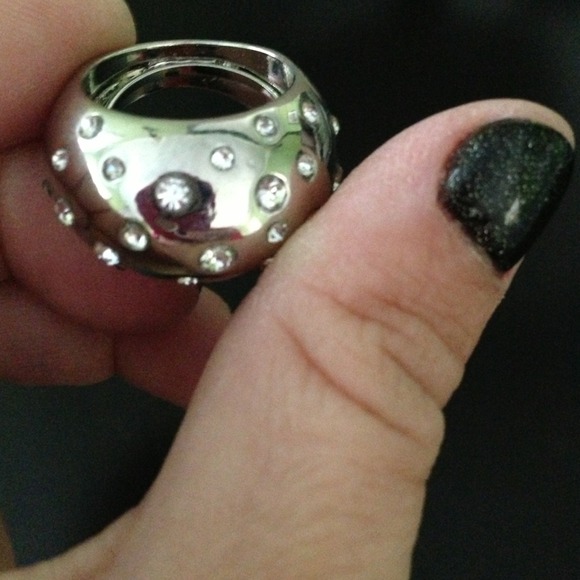 Ring - Picture 3 of 3