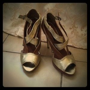 Steven by Steven Madden Gold/Brown Open Toe Heels