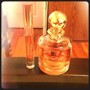 Fancy Perfume! By Jessica Simpson