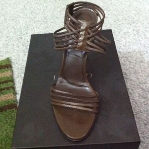 Gently used Gucci brown heel