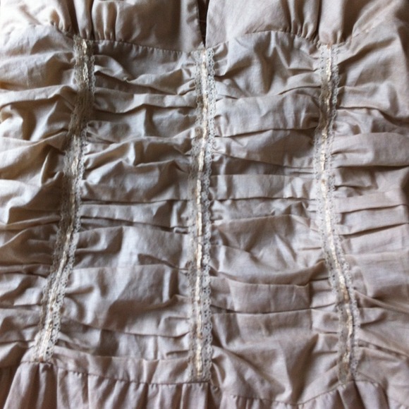 Beige halter - Picture 2 of 2