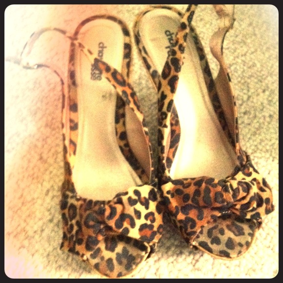 Wedge shoes