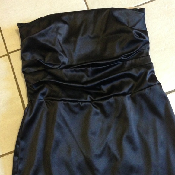 Strapless LBD - Picture 2 of 3