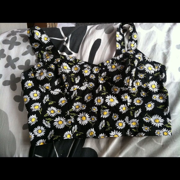 Forever 21 Tops - Daisy bustier