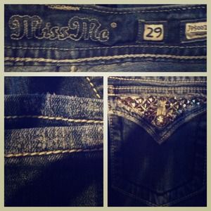Miss me jeans size 29! Loved