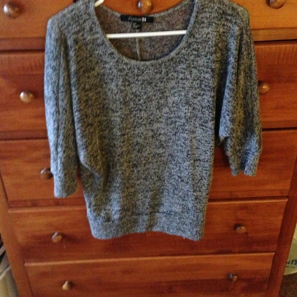 Forever 21 loose knit sweater! - Picture 1 of 2