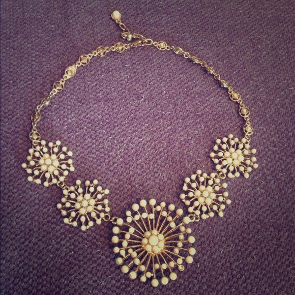 Reserved for starmleBronze and pearl necklace