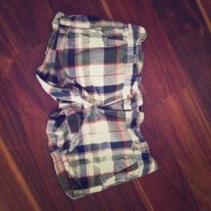 Aero plaid shorts
