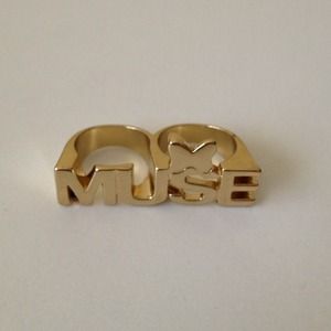 Minnie Mouse ring
