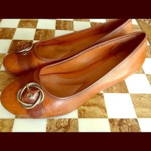 Leather Nurture Flats