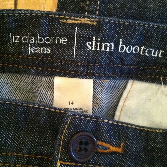 Blue jeans - Picture 2 of 3