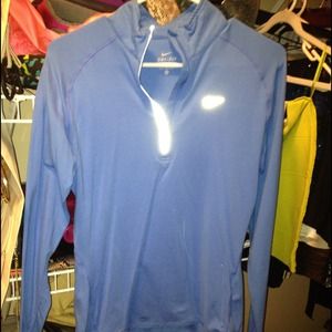 Nike dry fit tops with hat