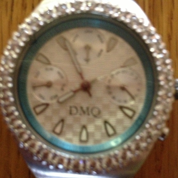 Watch - Picture 2 of 2