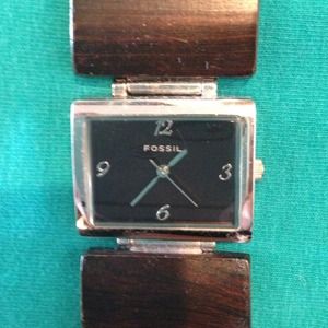 Fossil dark brown wood link watch