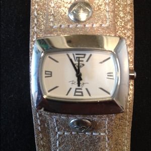 Hold for Diva32709 for $8