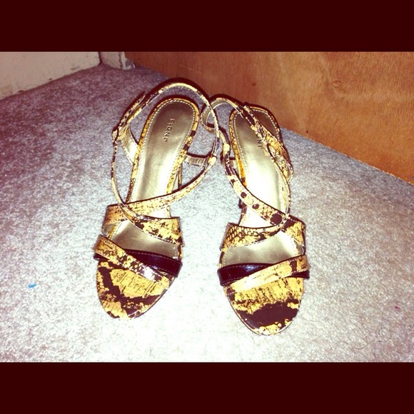 Leopard Heel