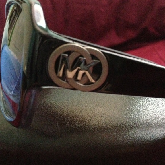 Michael Kors sunglasses - Picture 3 of 4