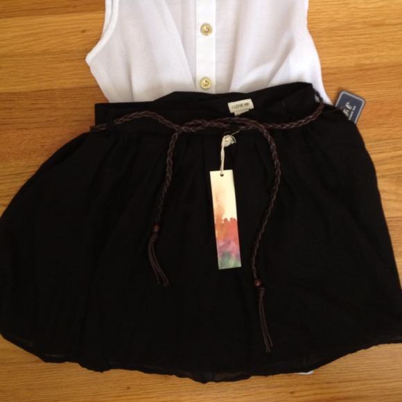 💌SOLD💌Forever 21 High waisted black skirt