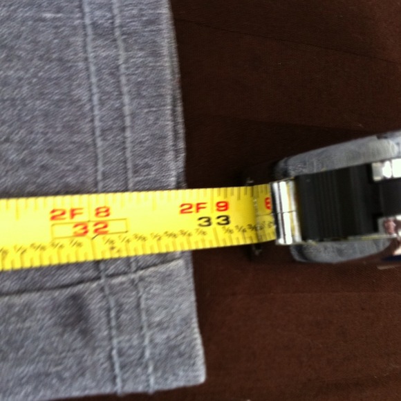 The first 2 is the black one and the last 2 Levis - Picture 4 of 4