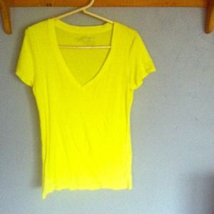 🚫TRADED🚫American eagle V neck shirt