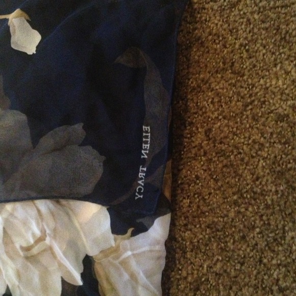 Ellen Tracy scarf - Picture 3 of 3