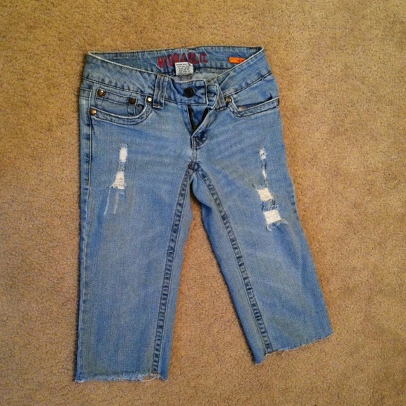Hydraulic capris