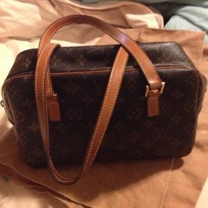 Trade ... Vintage Louis Vuitton ...100%. Authentic