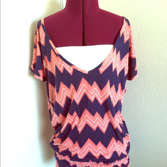 Coral and Navy Zig-Zag Slouchy Top